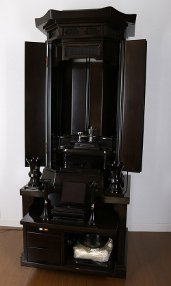 厨子型仏壇陽光黒檀 【リン新品】値引き8月10日まで！