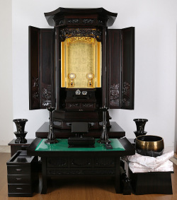 33本黒檀厨子型仏壇【黒檀無垢・本金箔】