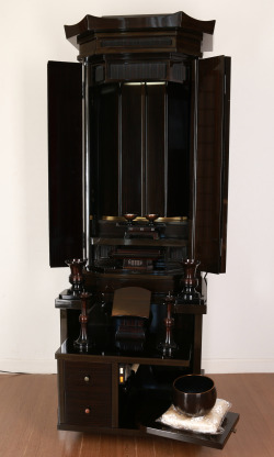 創価学会中古厨子型仏壇黒檀【常住御本尊様対応ワイド厨子】在庫1本限り!!