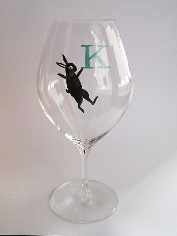 黒うさぎ 手描きイニシャル（グラス：ピッコロ10ozワイン） グラス