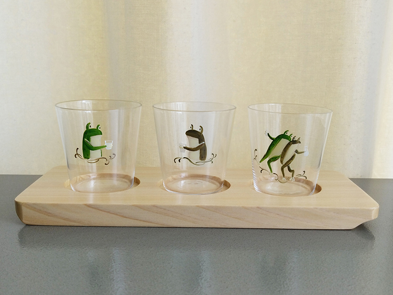 frog sake トレイ付飲み比べセット