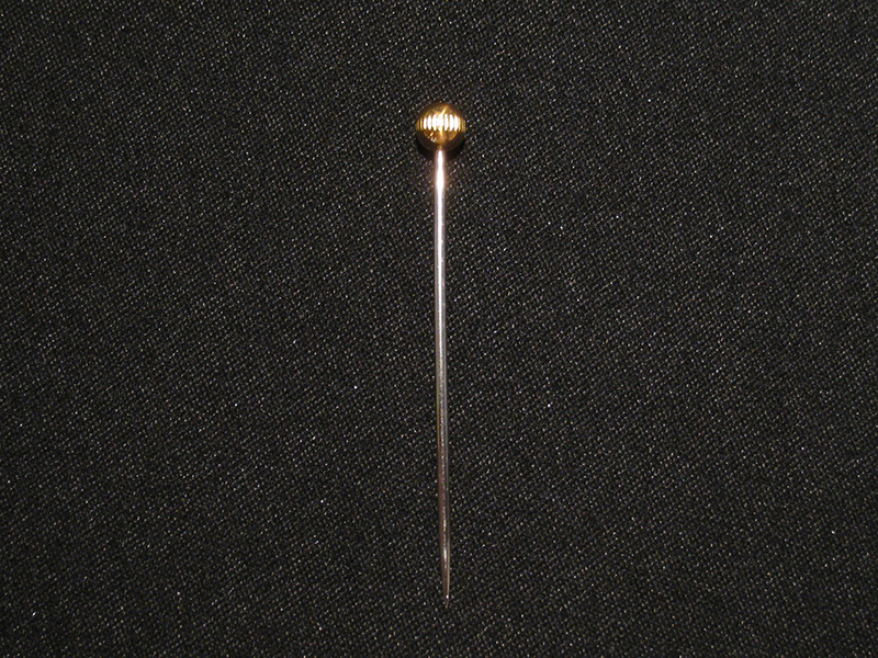 UK　金メッキ　オードブルピン　プラム　80mm