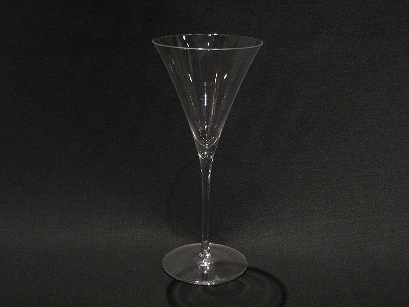 ボヘミアンカットのワインデキャンタとコースター