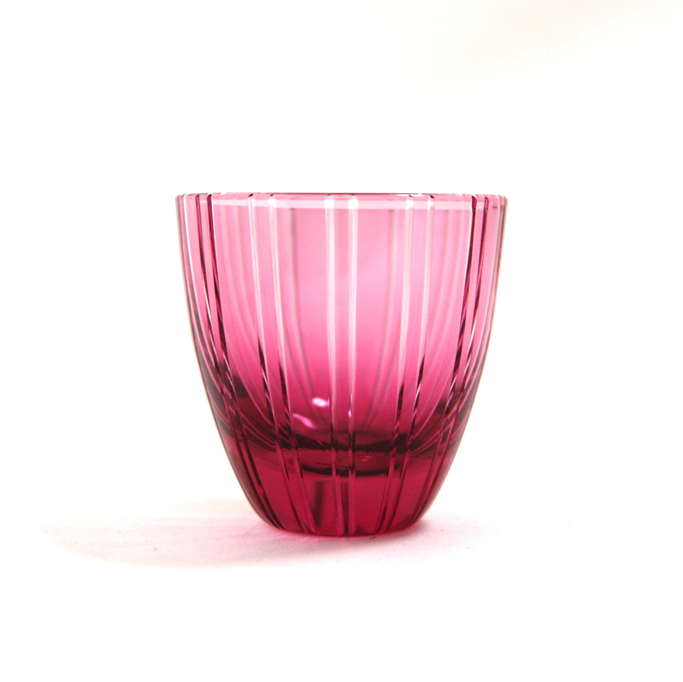 月夜桜（プラセオ×金赤）ぐい呑 | 椎名切子（GLASS-LAB) 江戸