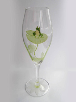 FROG LOTUS　シャンパン