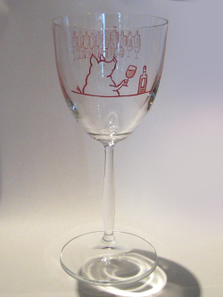 BOO　乾杯　ワイン　girl　赤