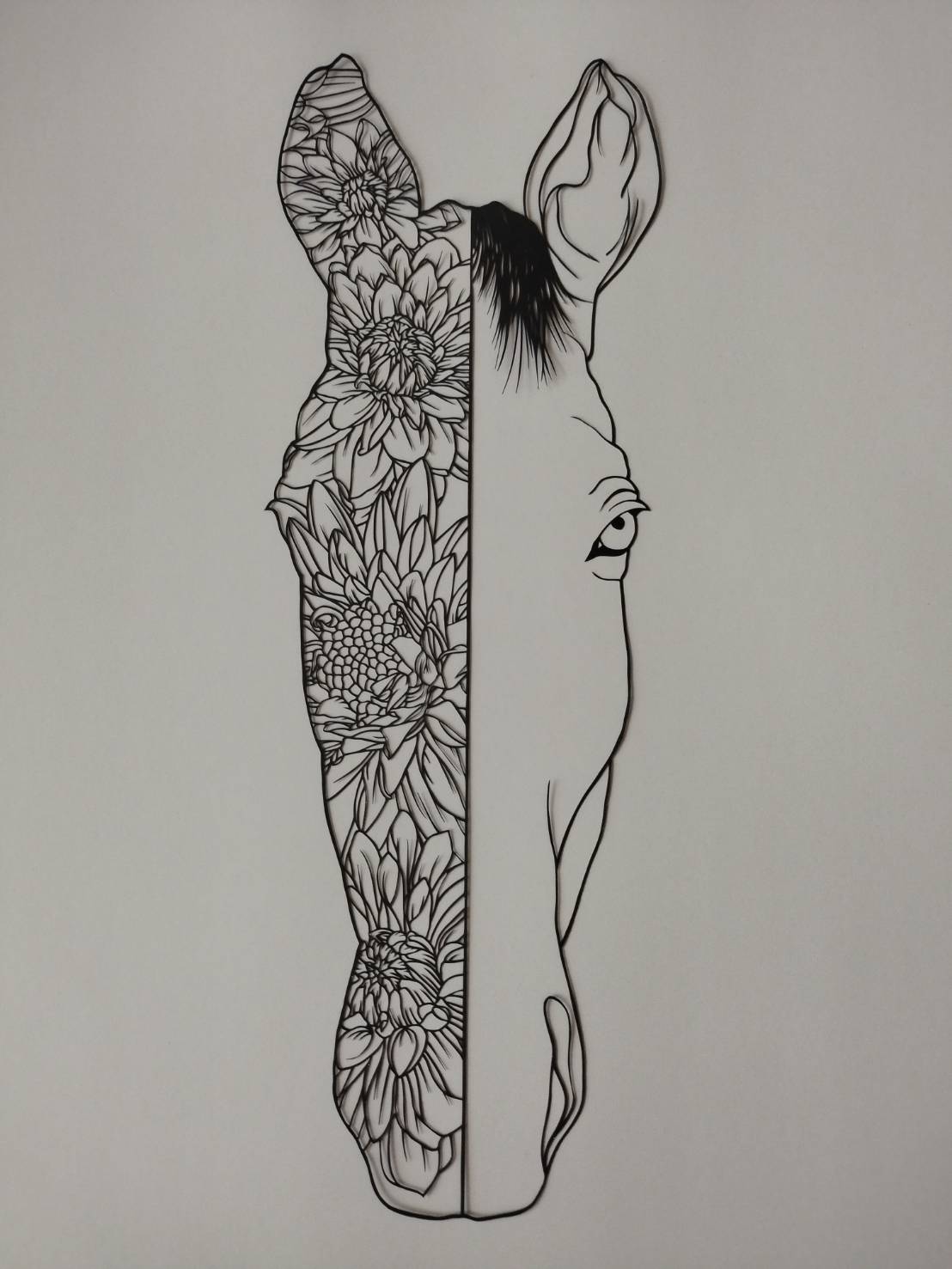 完全ハンドメイド・オーダーメイド　この道３０年の匠による精密切り絵　"馬"【サイズ：380×135mm】斬新な発想によるデザイン 　開店　開業　開院　新築　引っ越し　誕生日　父の日、母の日、還暦祝い　バレンタイン　お祝い　贈答 　額装　芸術　文化　ホビー