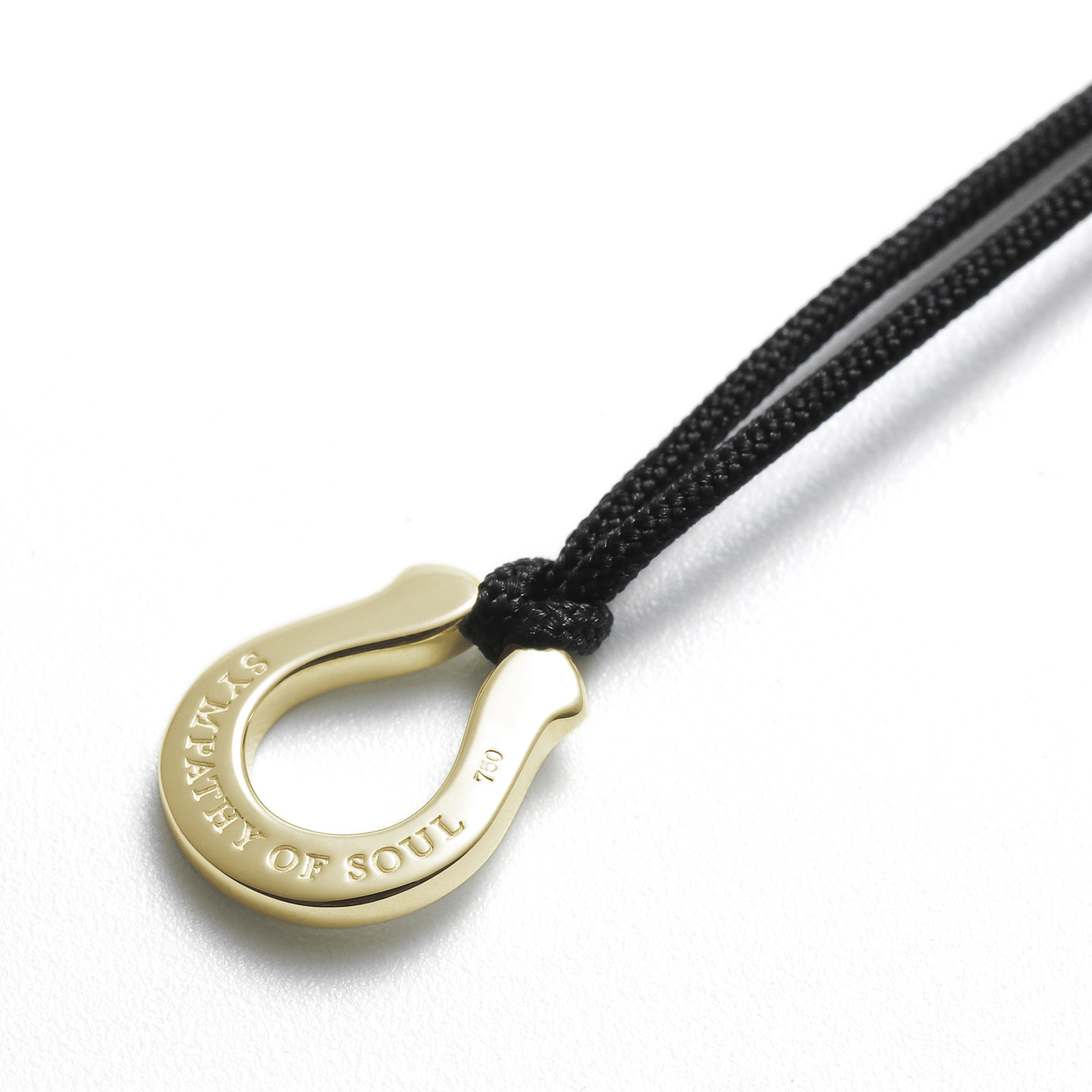 SYMPATHY OF SOUL（シンパシーオブソウル） Medium Horseshoe Toggle 