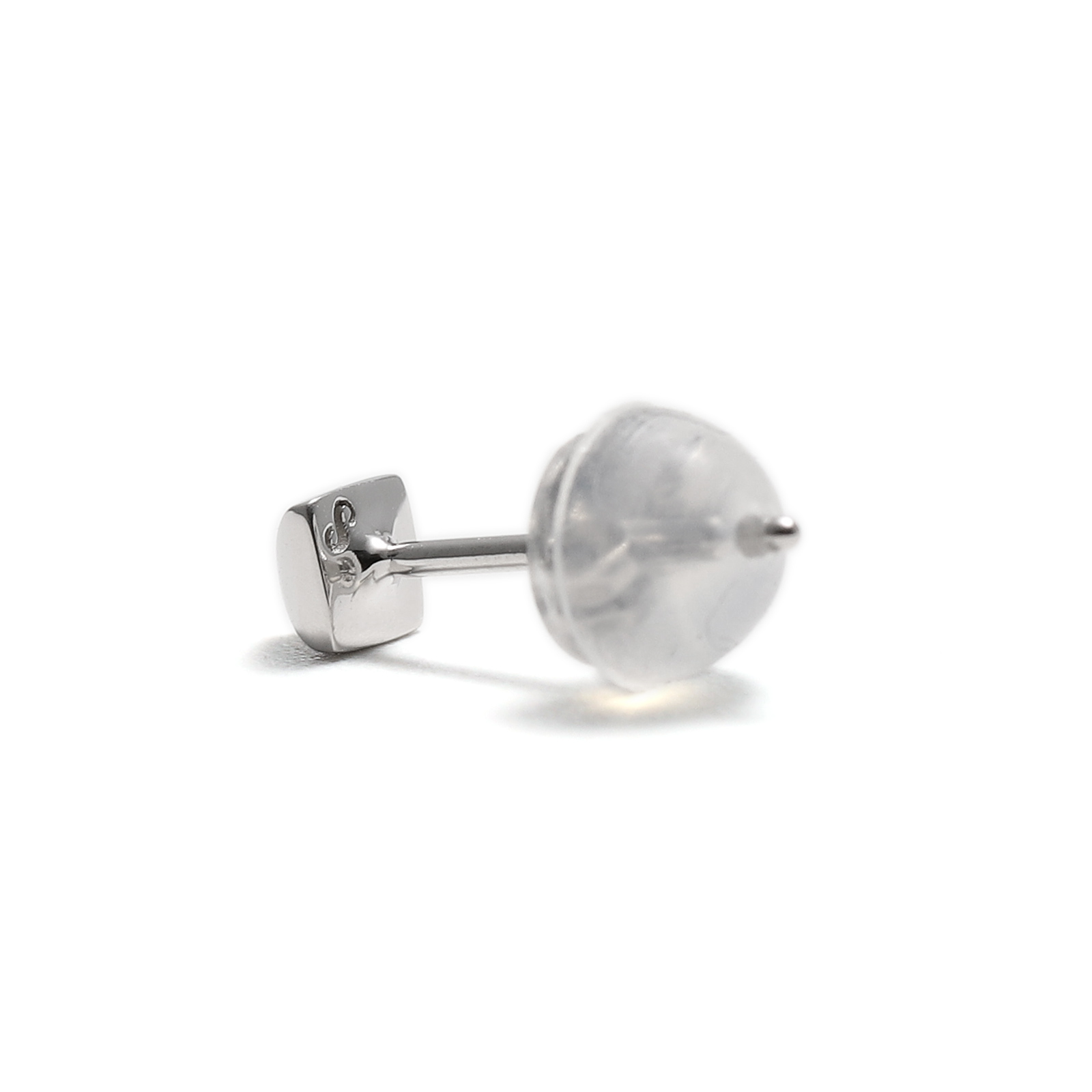 SYMPATHY OF SOUL（シンパシーオブソウル） Tiny Pyramid Stud Pierce