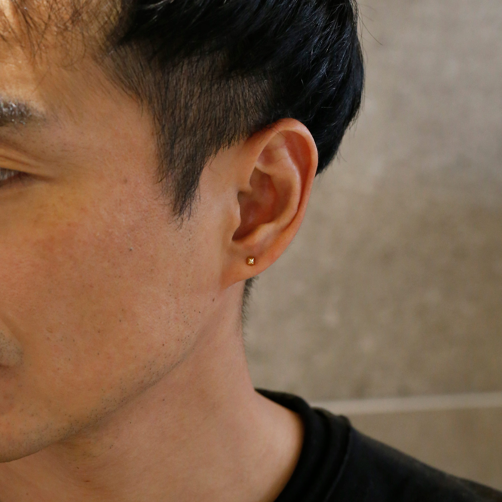 SYMPATHY OF SOUL（シンパシーオブソウル） Tiny Pyramid Stud Pierce