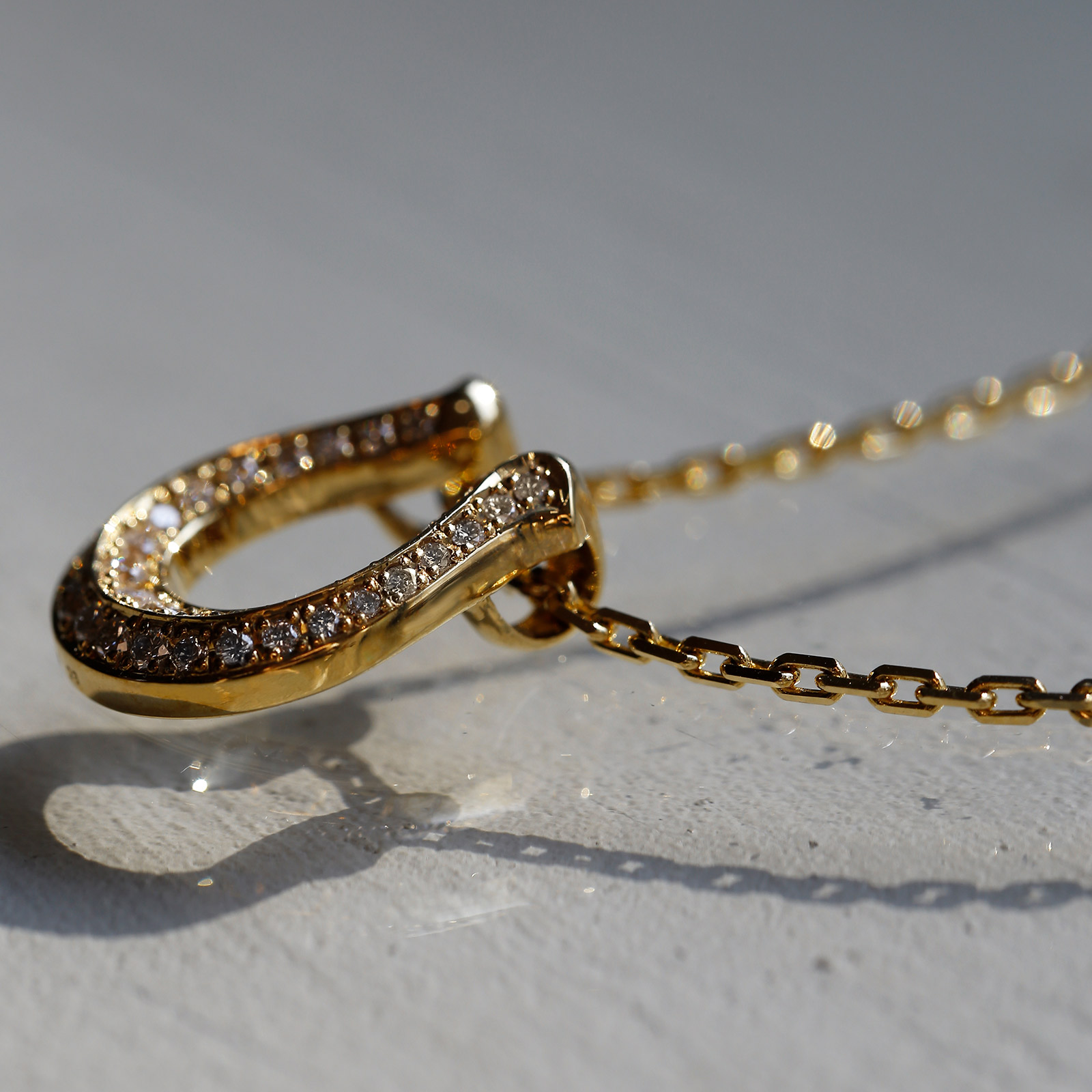 SYMPATHY OF SOUL（シンパシーオブソウル） Ridge Horseshoe Necklace