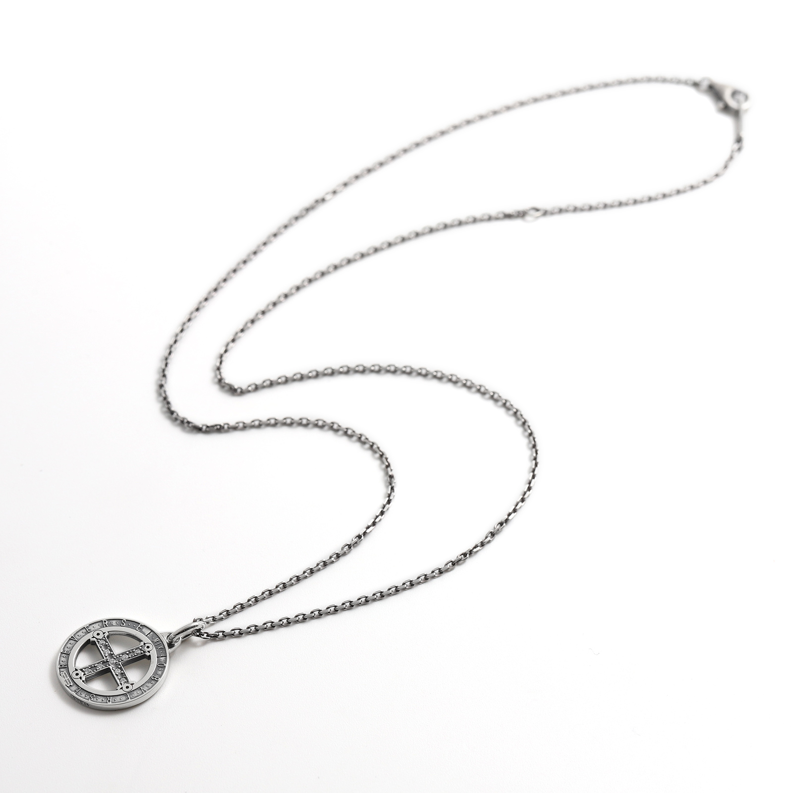 SYMPATHY OF SOUL（シンパシーオブソウル） Cross Medal Necklace
