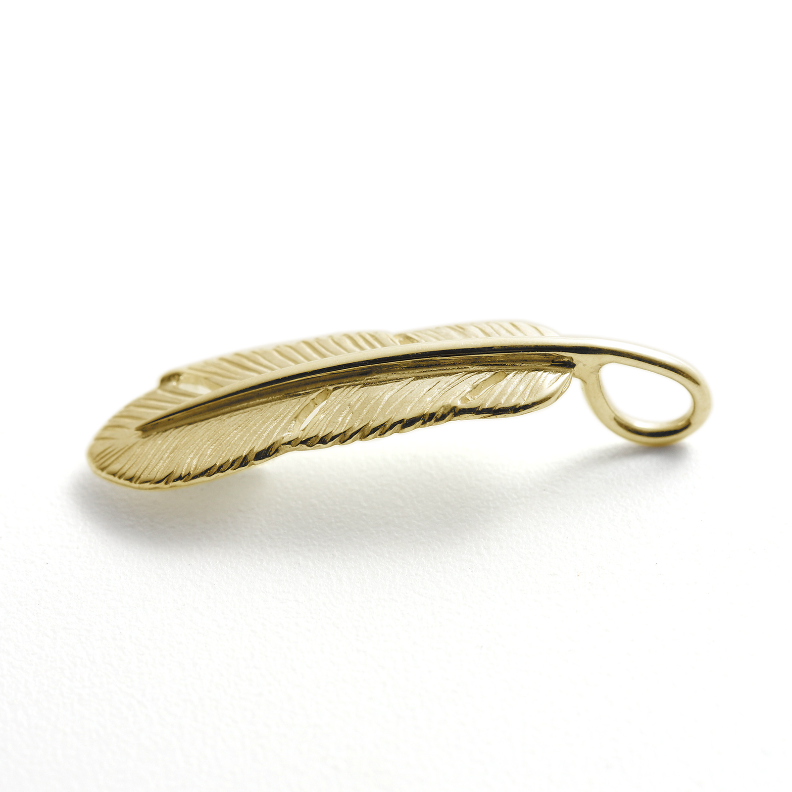 SYMPATHY OF SOUL（シンパシーオブソウル） Small Feather Charm 