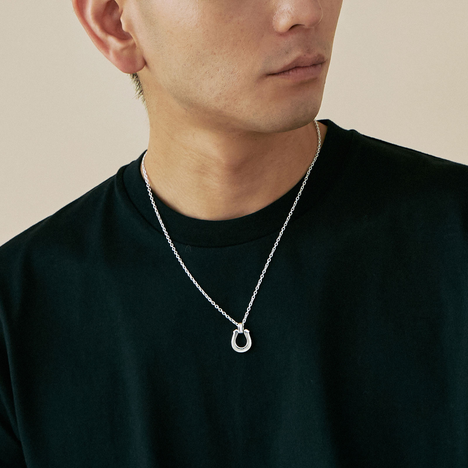 SYMPATHY OF SOUL（シンパシーオブソウル） Large Horseshoe Pendant 