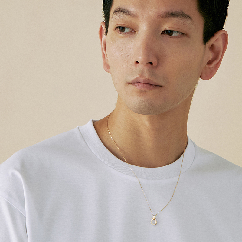 SYMPATHY OF SOUL（シンパシーオブソウル） Small Horseshoe Pendant 
