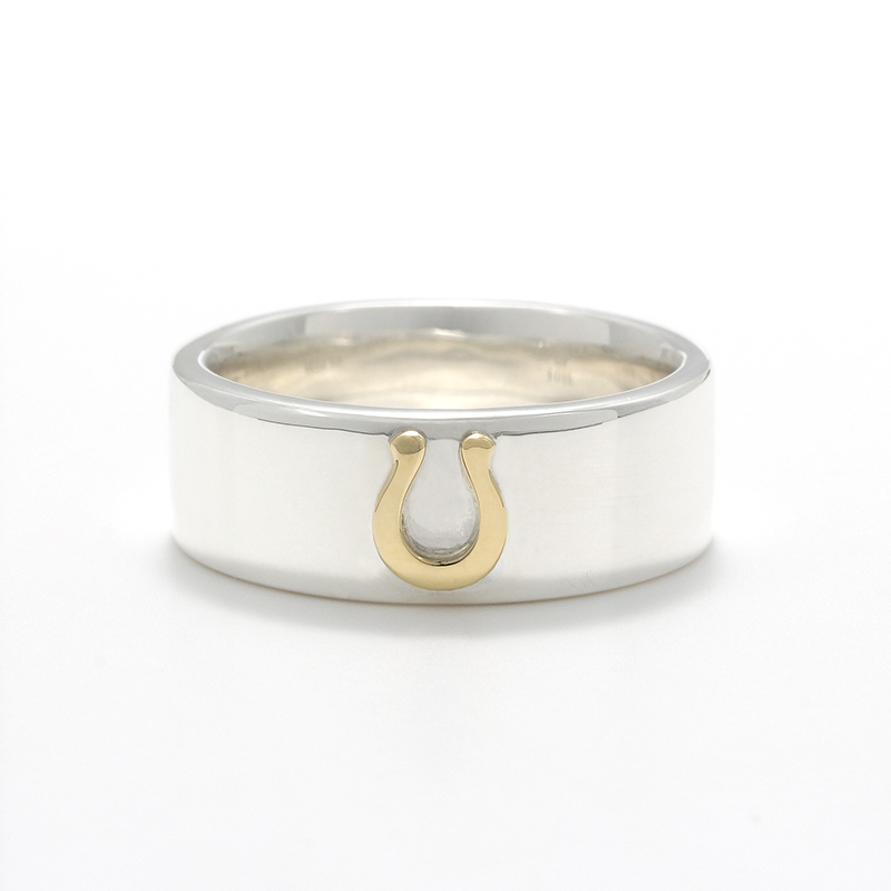 SYMPATHY OF SOUL（シンパシーオブソウル） Horseshoe Charm Ring Wide