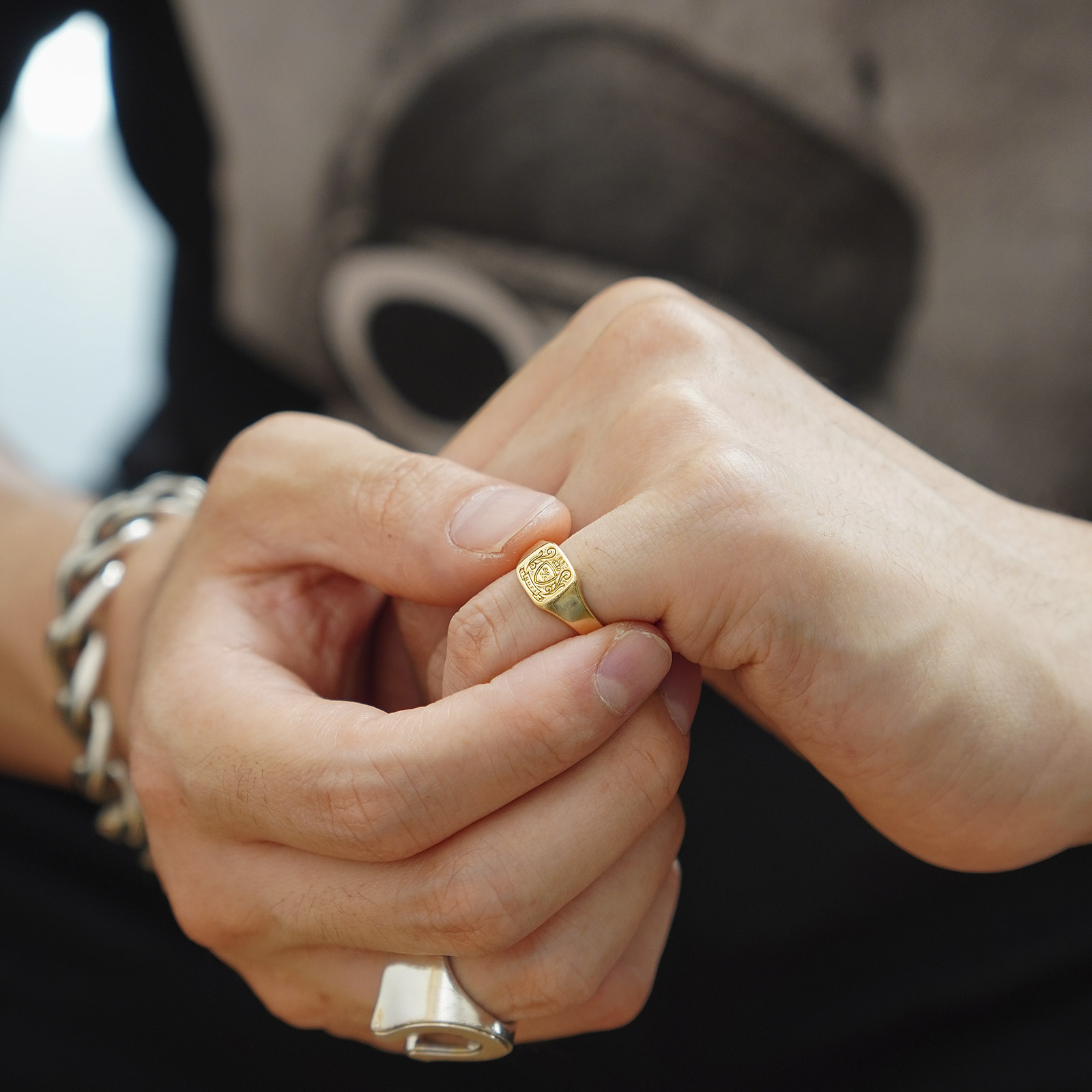 SYMPATHY OF SOUL（シンパシーオブソウル） Small Signet Ring 