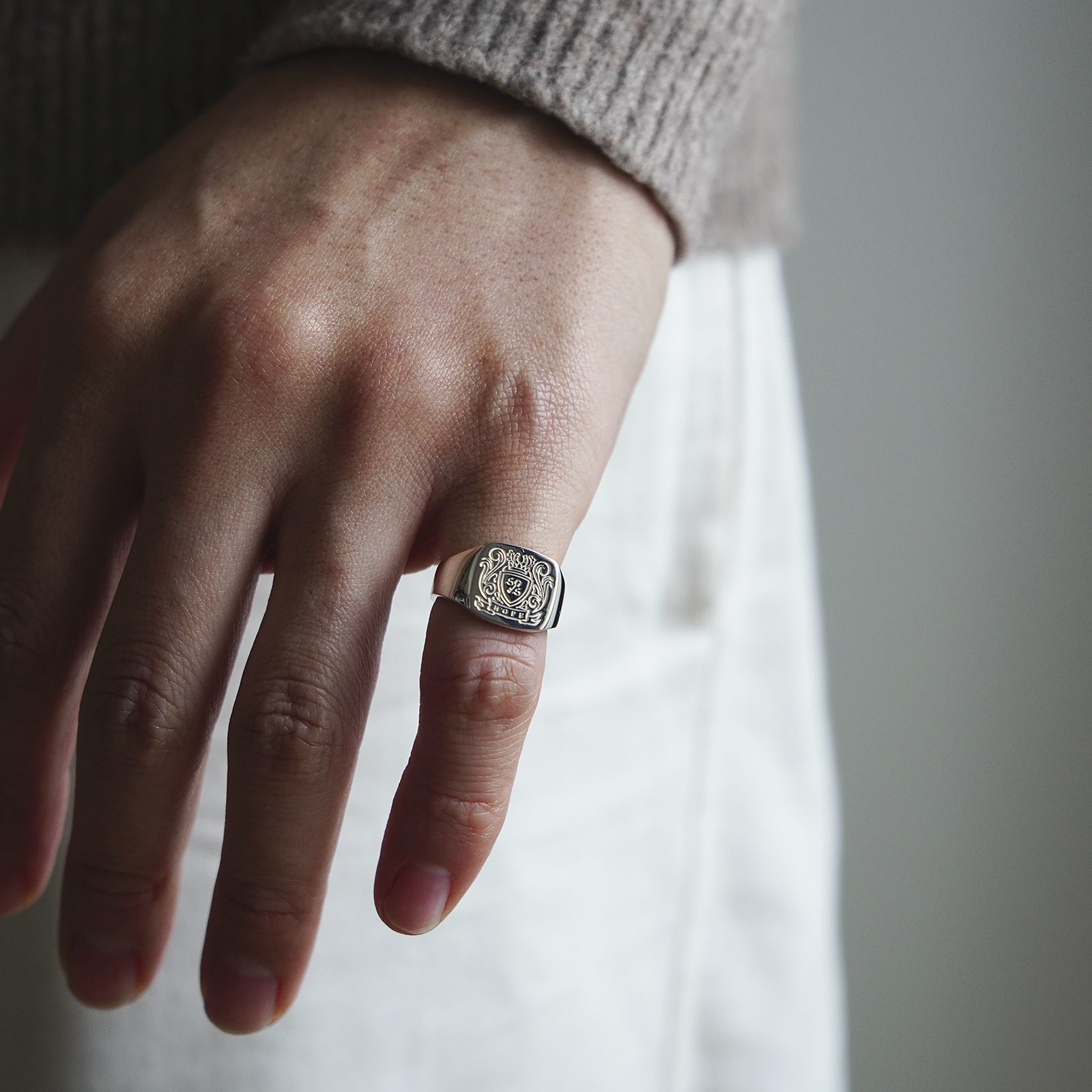 SYMPATHY OF SOUL（シンパシーオブソウル） Large Signet Ring