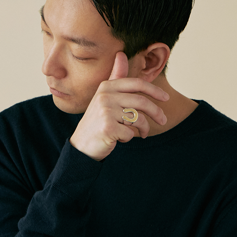SYMPATHY OF SOUL （シンパシーオブソウル） Large Horseshoe Ring