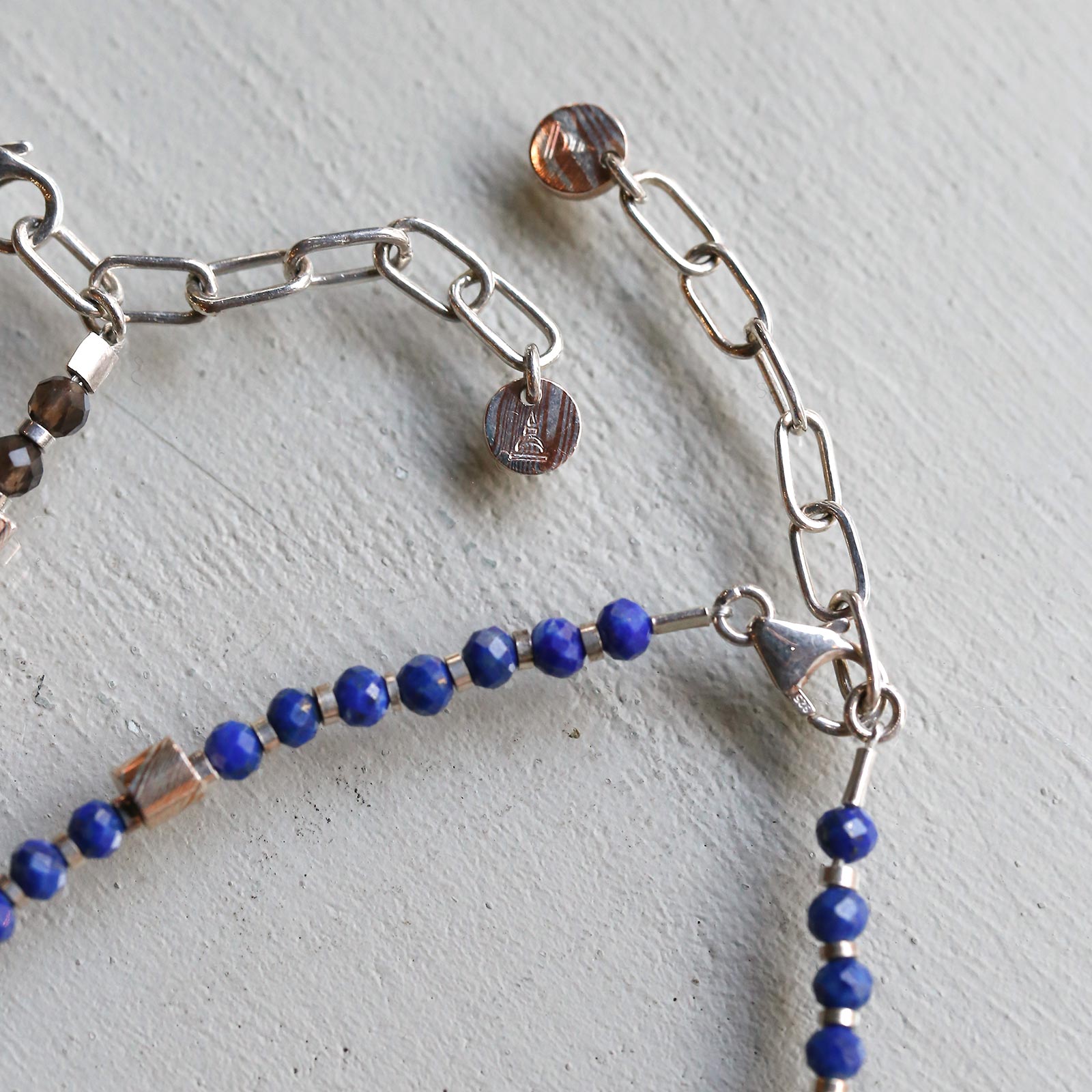 Suman Dhakhwa（スーマンダックワ） MOKUME Slice Beads Bracelet