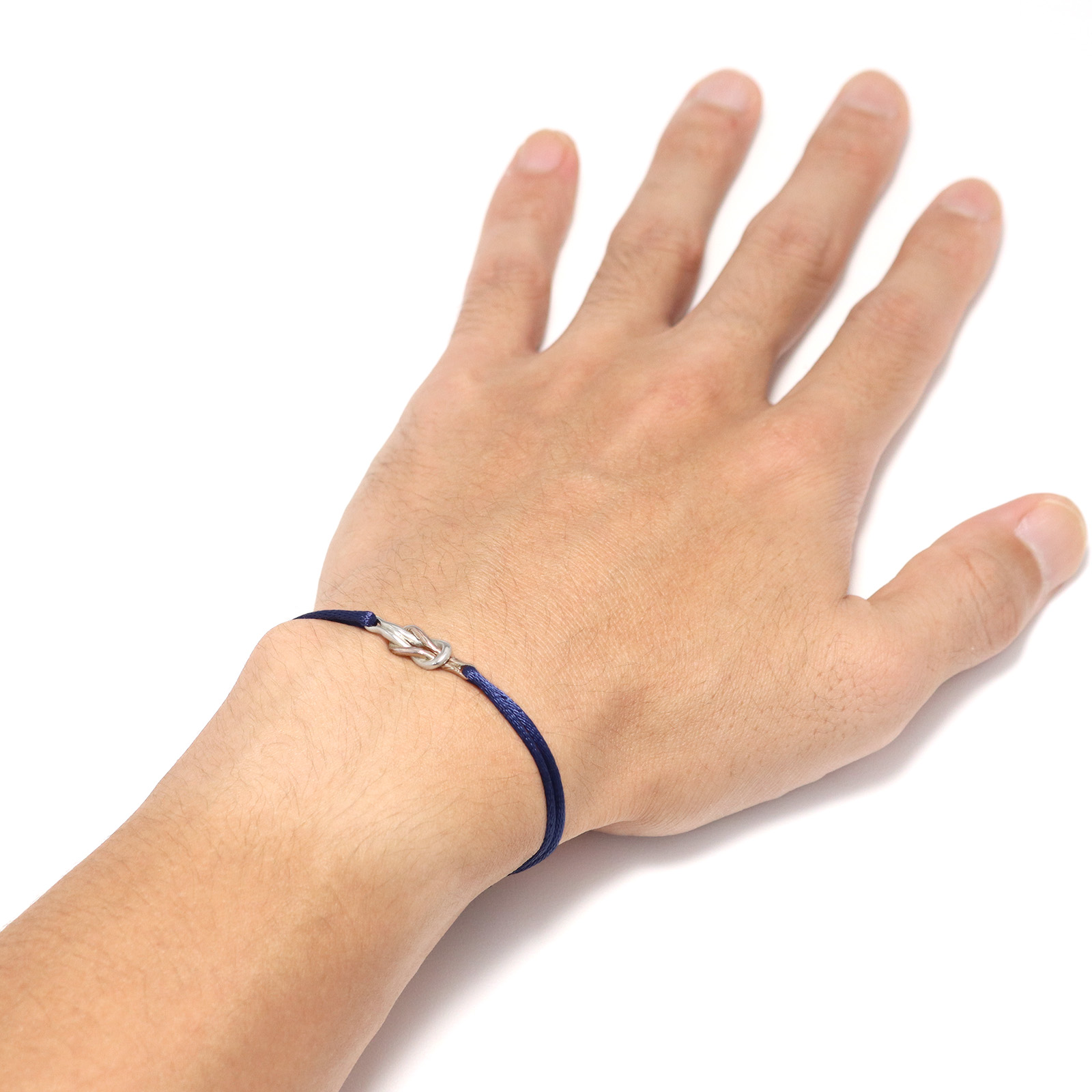 Suman Dhakhwa（スーマンダックワ） Eternal Knot Cord Bracelet