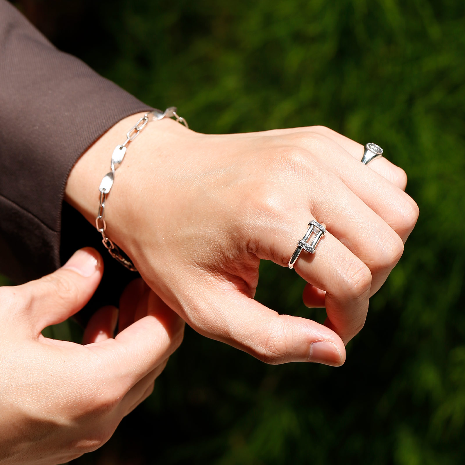 Suman Dhakhwa（スーマンダックワ） Nature Twisted Chain Bracelet