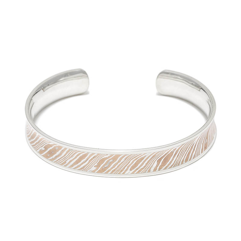 Suman Dhakhwa（スーマンダックワ） MOKUME Curvature Bracelet