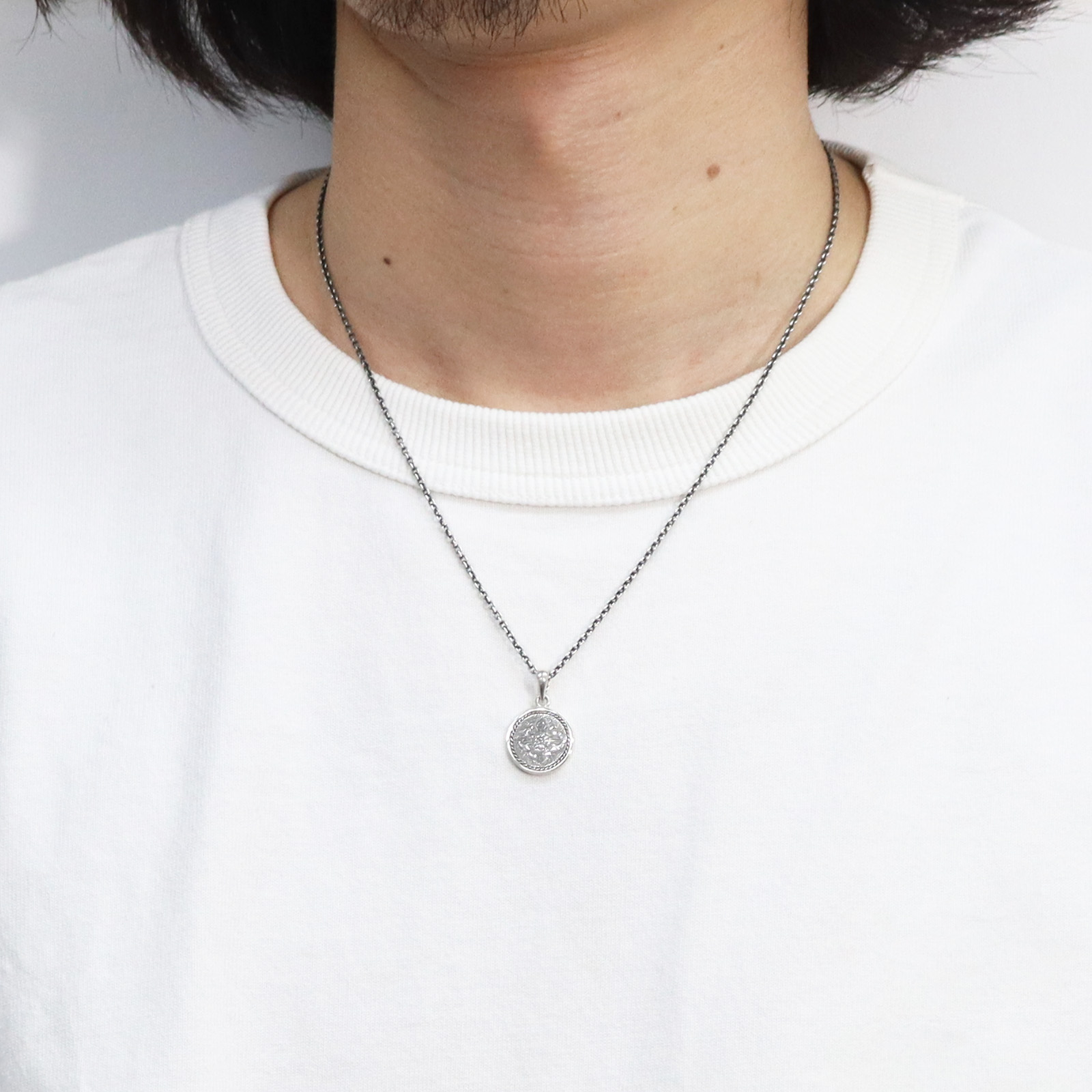 Suman Dhakhwa（スーマンダックワ） Double Dorje Coin Pendant