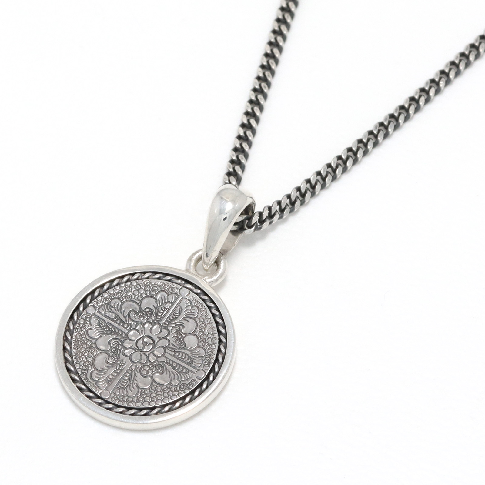 Suman Dhakhwa（スーマンダックワ） Double Dorje Coin Pendant 