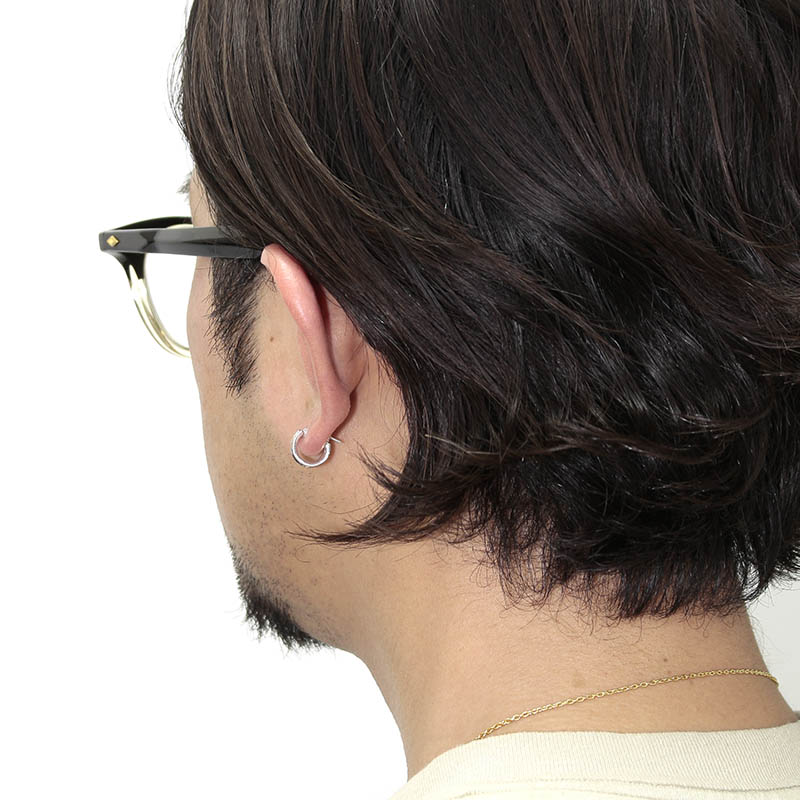 Suman Dhakhwa（スーマンダックワ） MOKUME Curvature Hoop Pierce