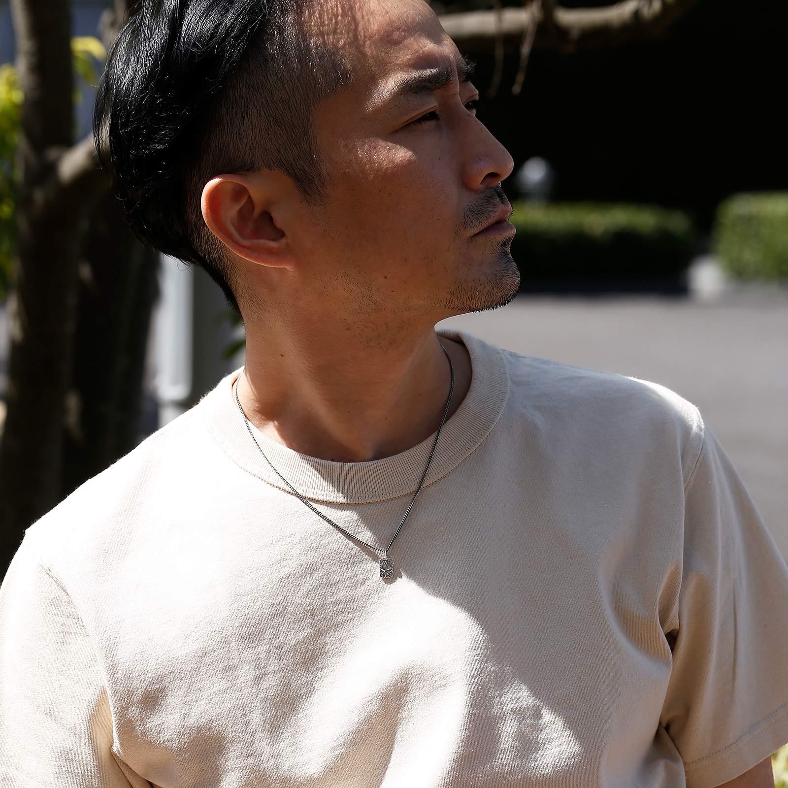 Suman Dhakhwa（スーマンダックワ） Silver Lotus Carved Dog Tag