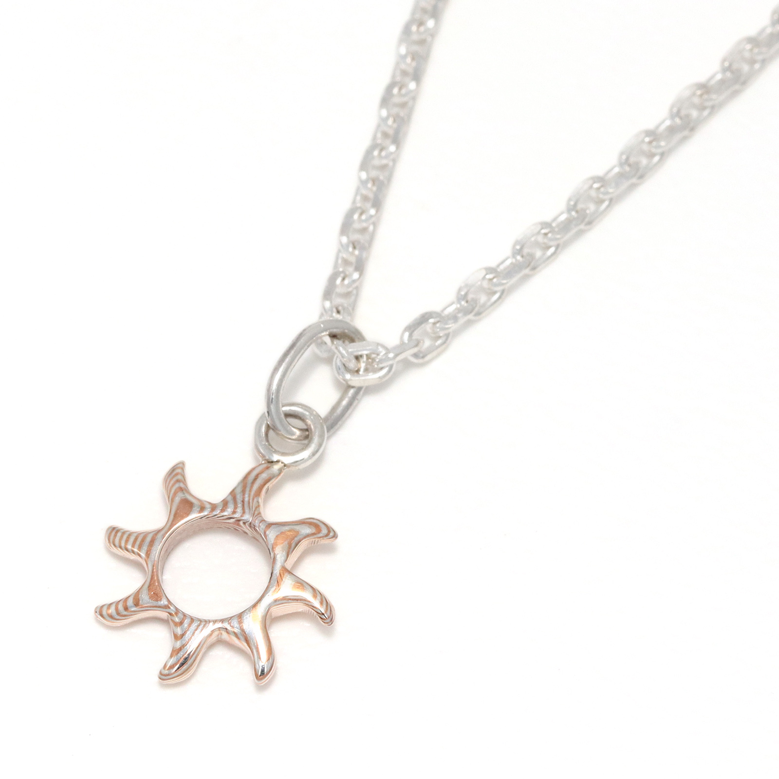 モクメサンペンダント