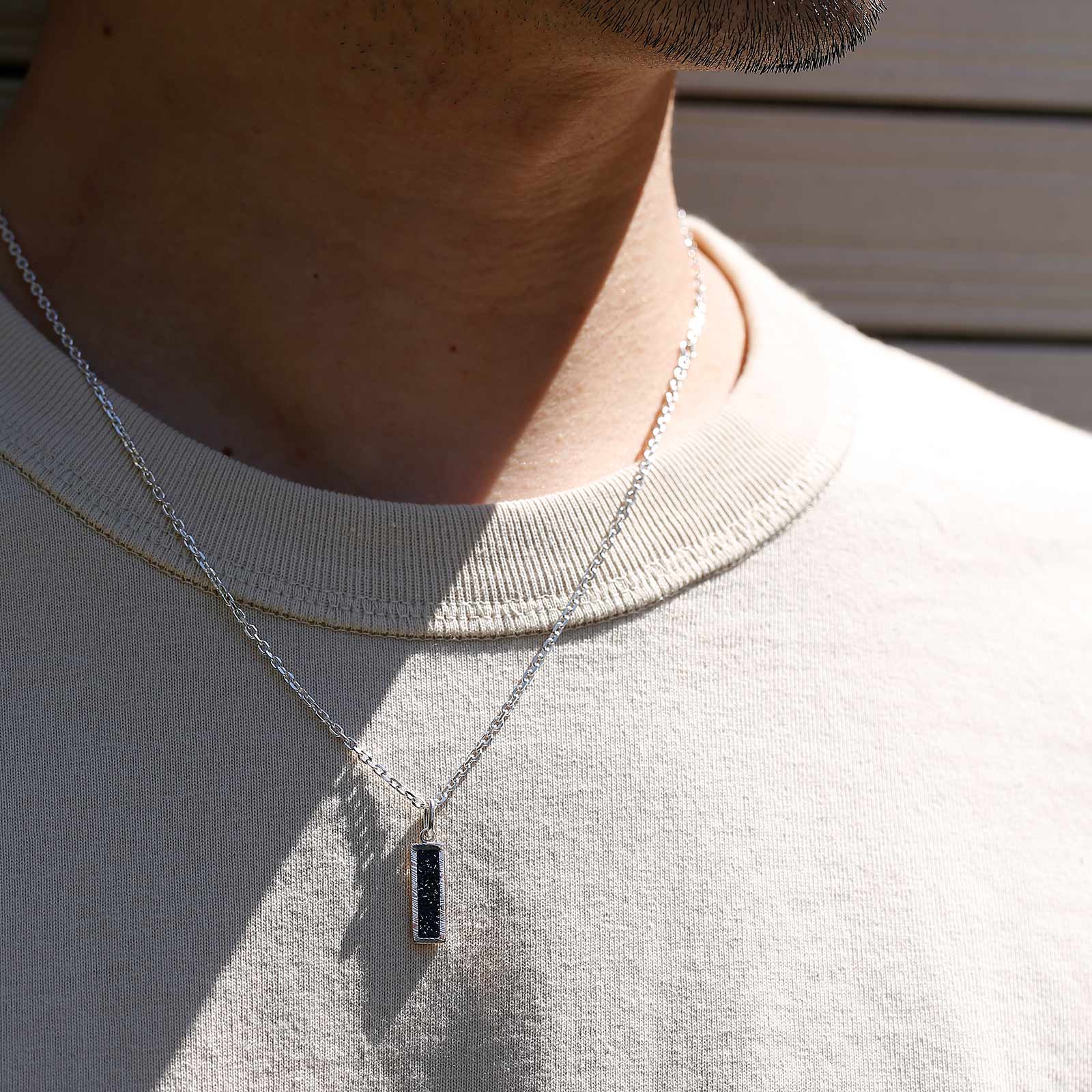 Suman Dhakhwa（スーマンダックワ） MOKUME Rectangle Pendant（モクメ