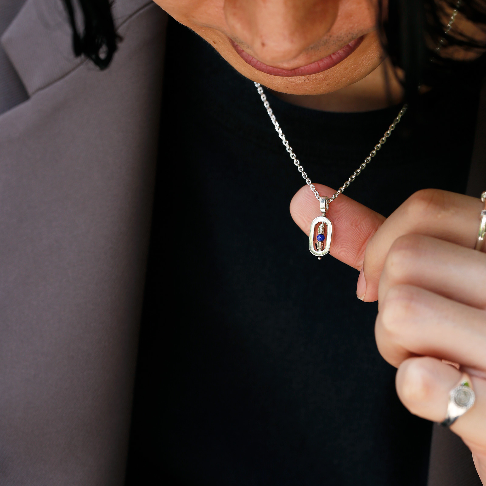 Suman Dhakhwa（スーマンダックワ） Axis Pendant w/Lapis Lazuli +