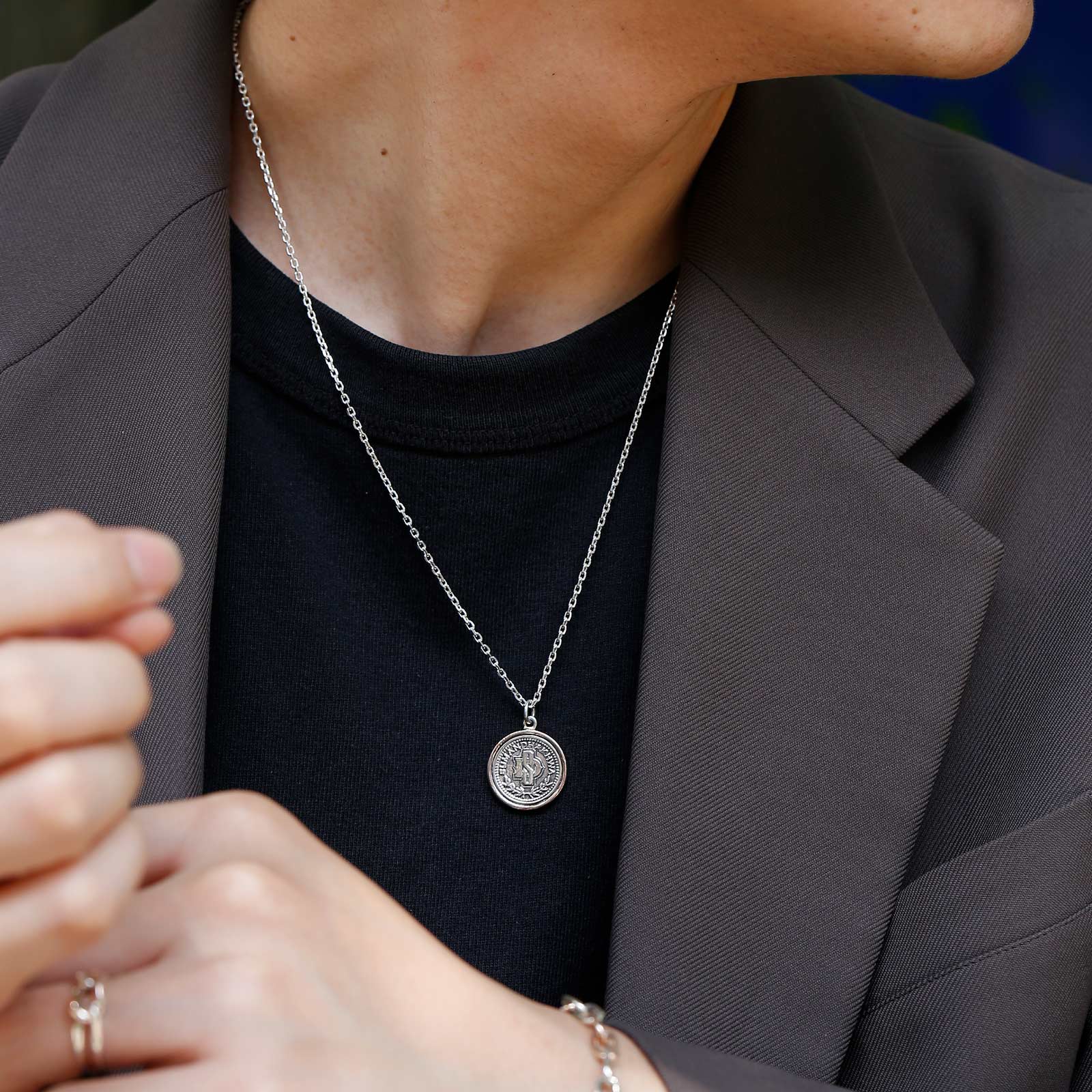 [3/31]までの特価 Suman Dhakhwa necklace Suman Dhakhwa（スーマンダックワ） Suman Coin Pendant（スーマン
