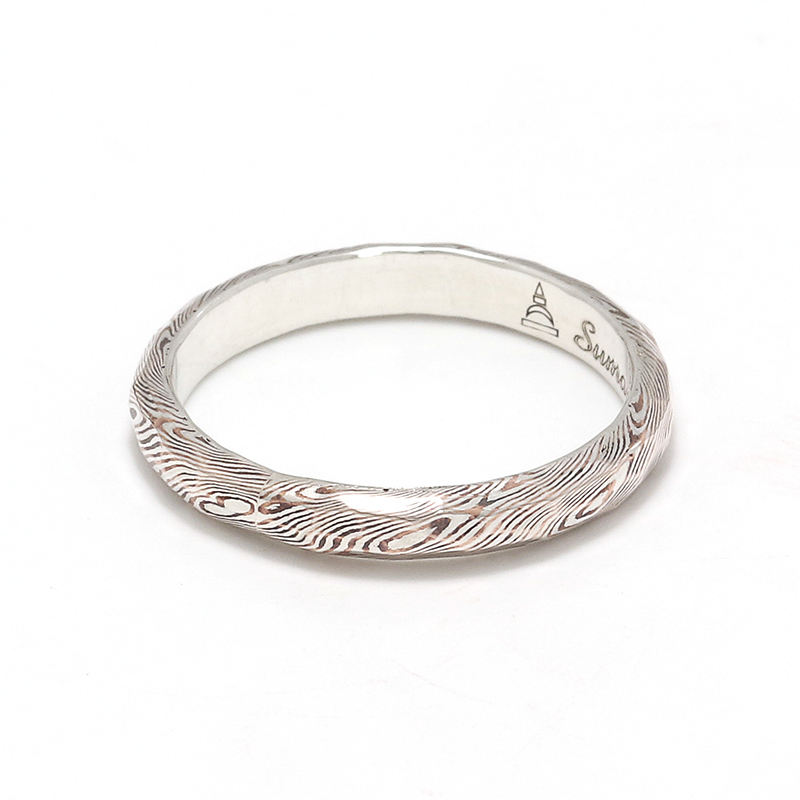 Suman Dhakhwa（スーマンダックワ） MOKUME Hammer Combination Ring