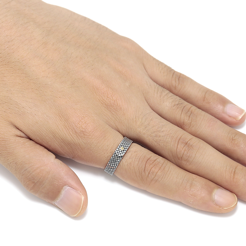 Suman Dhakhwa（スーマンダックワ） Snake Pattern Ring（スネーク 