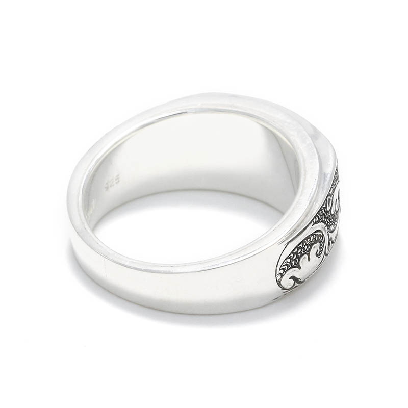 Suman Dhakhwa（スーマンダックワ） Carved Signet Ring w/Lapislazuli