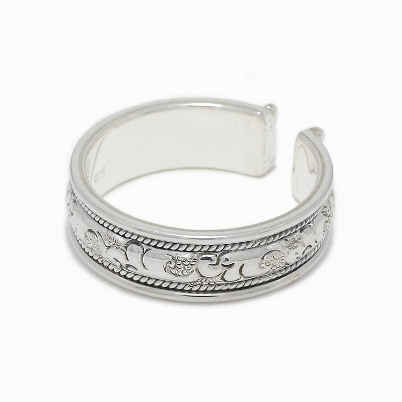 Suman Dhakhwa（スーマンダックワ） Leaf Carved Open Ring（リーフ