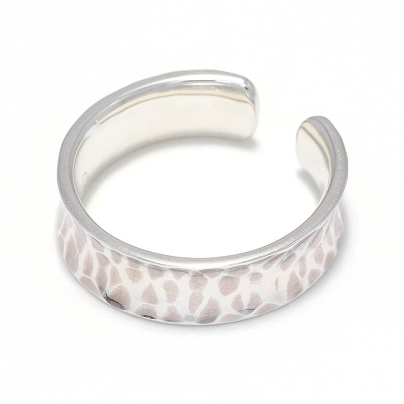 Suman Dhakhwa（スーマンダックワ） Silver Hammered Curvature Open
