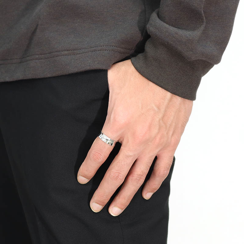 Suman Dhakhwa（スーマンダックワ） Silver Curvature Open Ring
