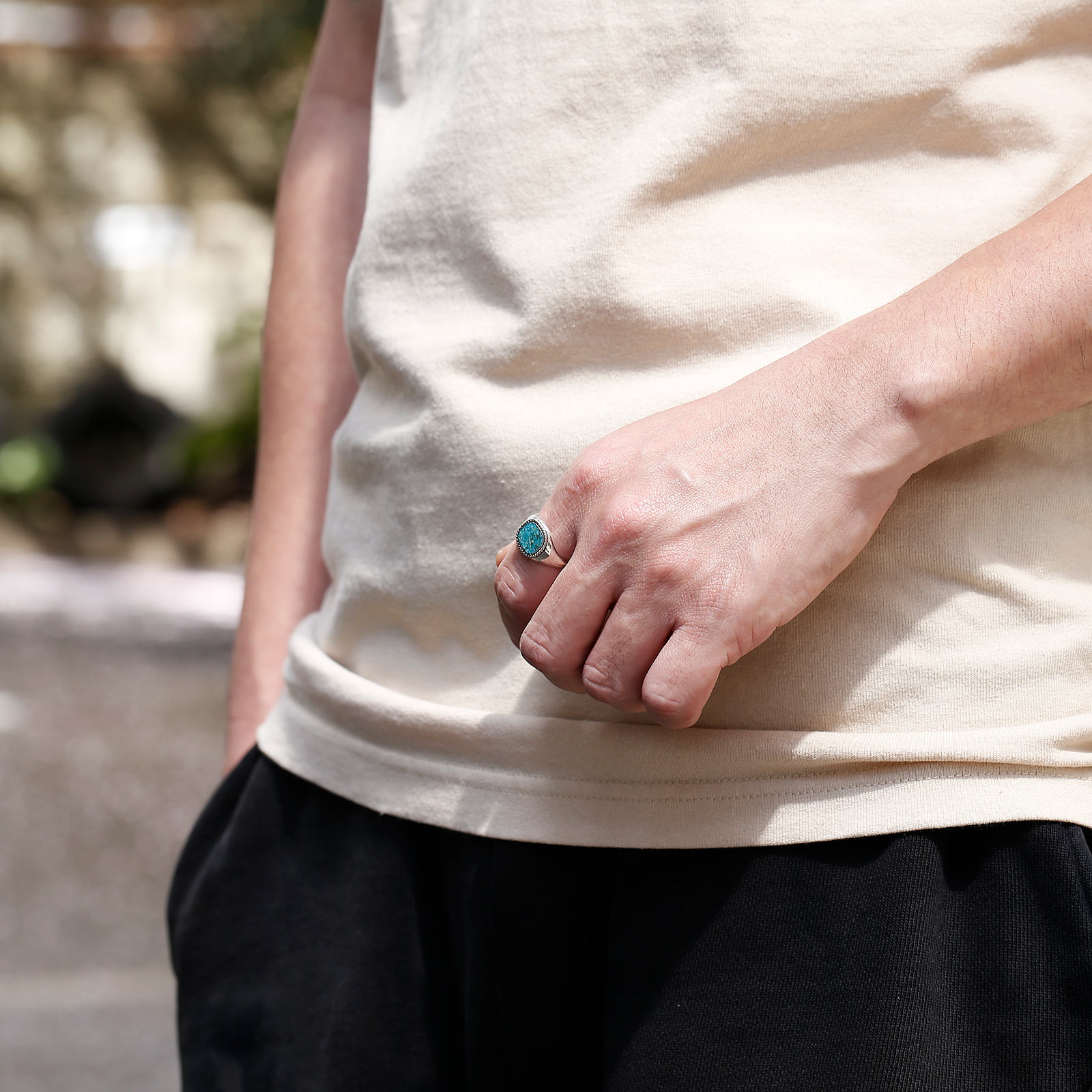 Suman Dhakhwa（スーマンダックワ） Square Signet Ring