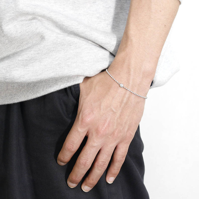 One LG Diamond Ball Chain Bracelet - Silver
