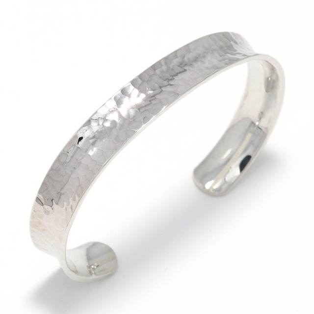 Silver Hammered Curvature Bracelet