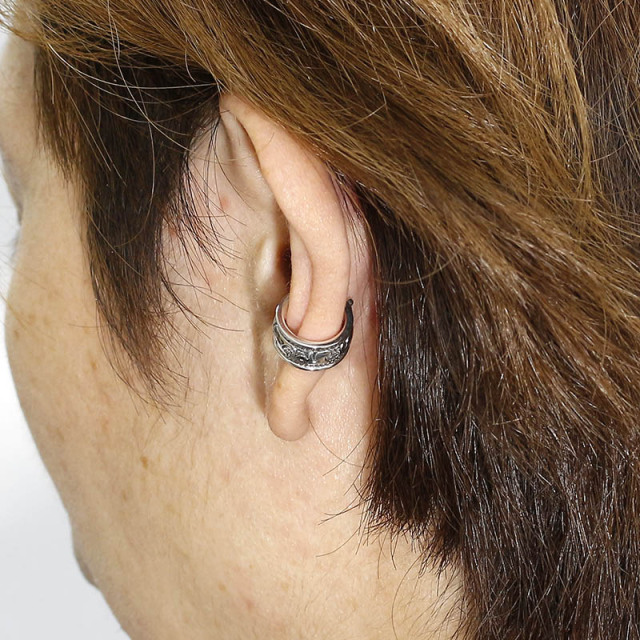 Leaf Carving Ear Cuff