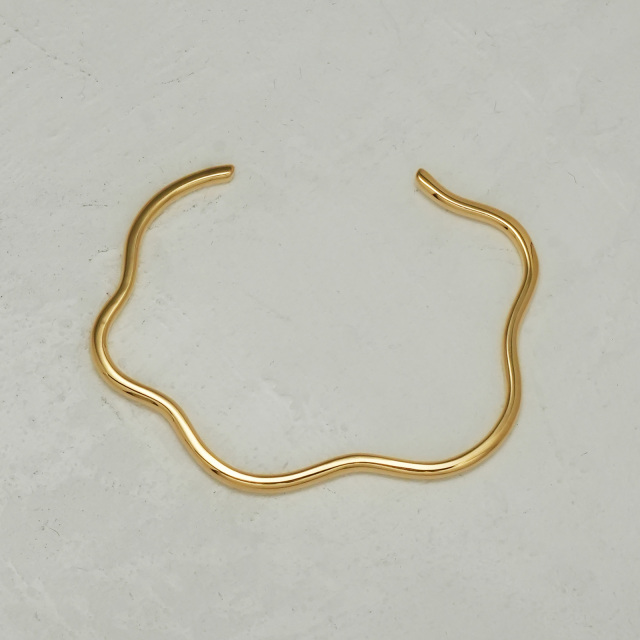 クラウドバングル：ゴールドプレート