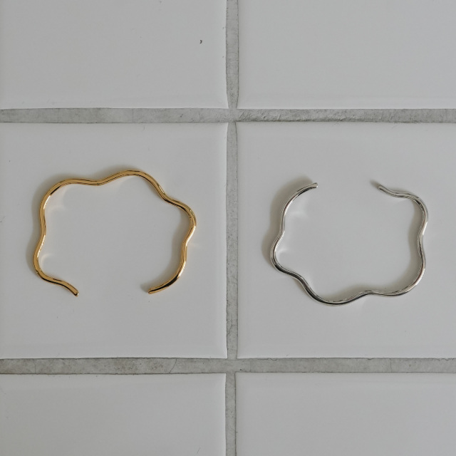 クラウドバングル