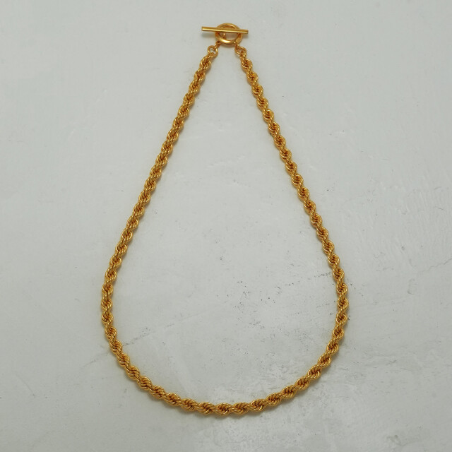 シックツイストチェーンネックレス - ゴールドプレート