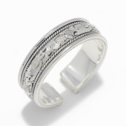 Suman Dhakhwa（スーマンダックワ） Lotus Ring Plain / Silver