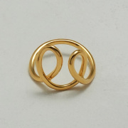 ワイヤーリング - ラビット：ゴールドプレート